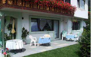 Ganze Ferienwohnung, Doppelzimmer mit Balkon in Virgen, Bezirk Lienz