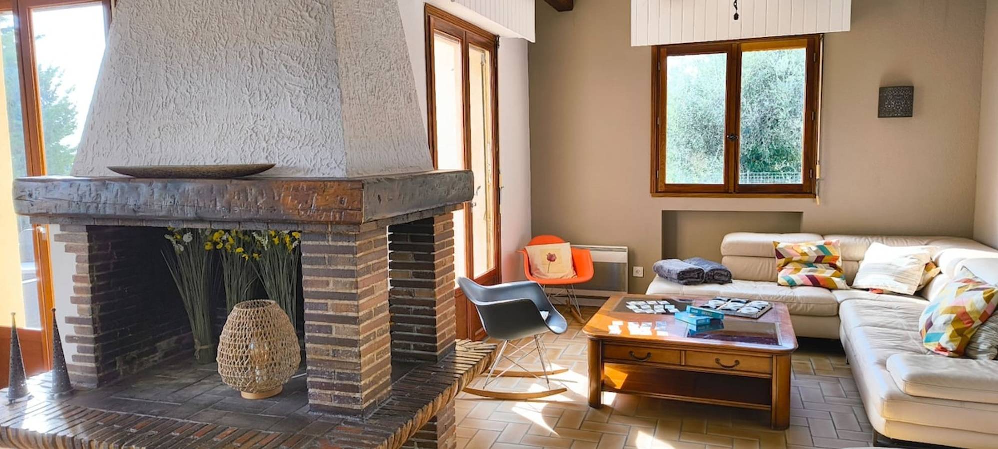 Grande villa conviviale et lumineuse avec piscine in Le Rouret, Région de Cannes