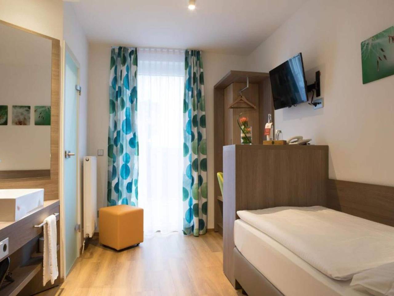 Apartamento entero, Habitación individual en Wolfsburg Sandkamp in Wolfsburgo, Región de Brunswick