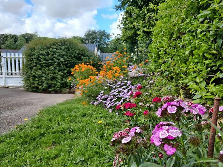 Location de vacances pour 4 personnes, avec Terrasse ainsi que Jardin et Vue à Bourg-Blanc - 4