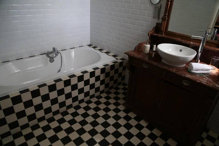 Hôtel pour 2 personnes, avec terrasse et jardin dans Anzin - 2