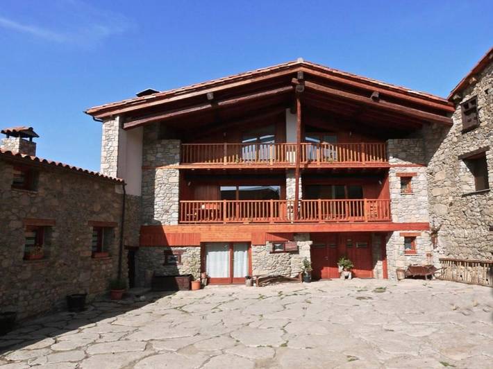 Casa rural para 5 personas, con jardín y vistas, Se admiten mascotas en Cerdanya
