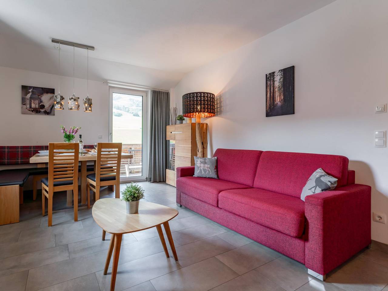 Ganze Wohnung, Moderne Wohnung mit Balkon und schöner Aussicht
 in Leogang, Saalbach-Hinterglemm