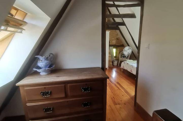 Gîte pour 4 personnes, avec terrasse ainsi que jardin et piscine à Marminiac - 2