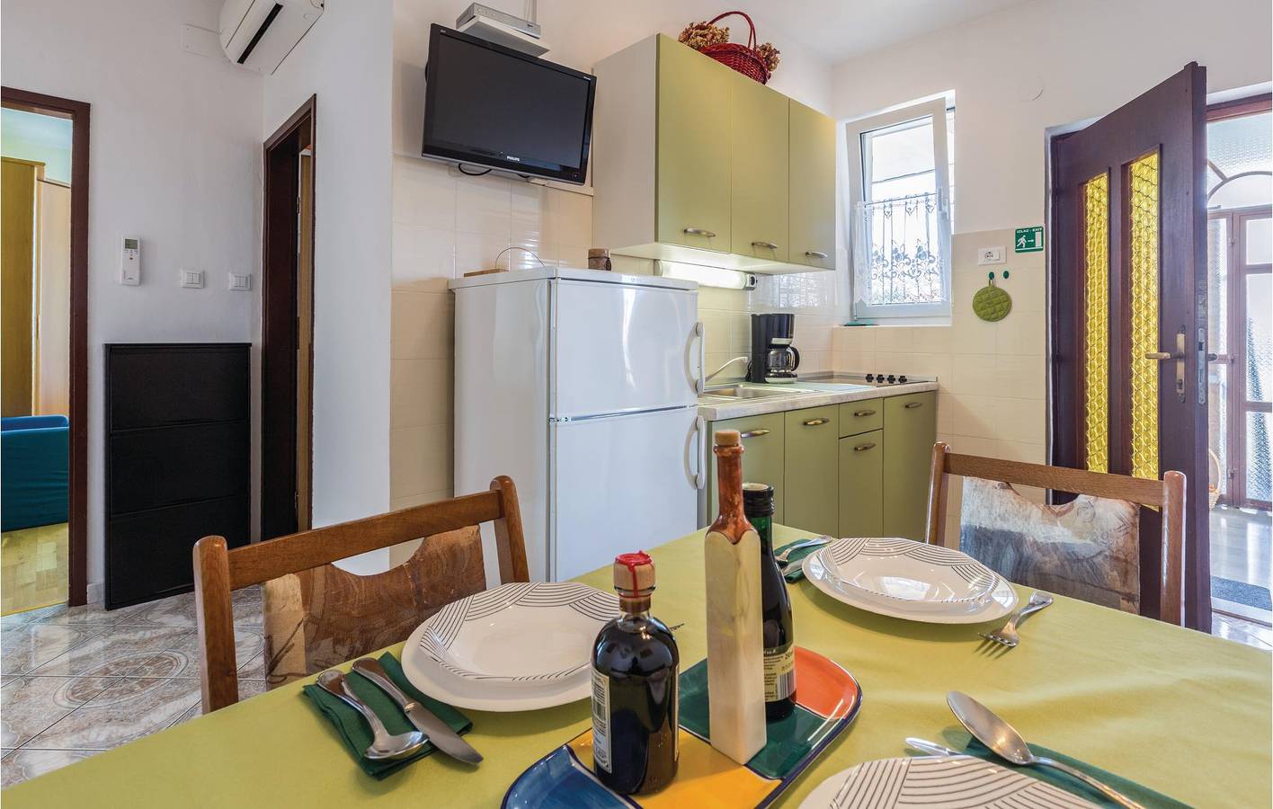Ganze Ferienwohnung, Ferienwohnung für 5 Personen mit Terrasse in Novigrad, Umag und Umgebung