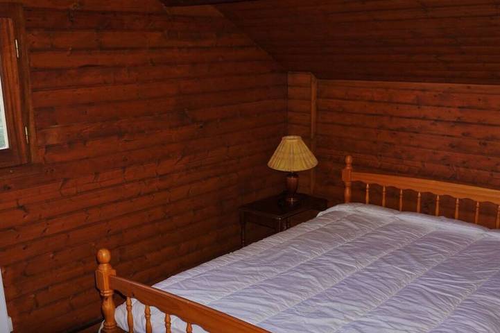 Gîte pour 8 personnes, avec jardin ainsi que balcon et piscine à Ustou - 2