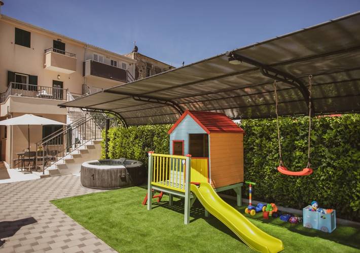 Dom dla 8 osób, z sauna i ogród w Dugi Rat