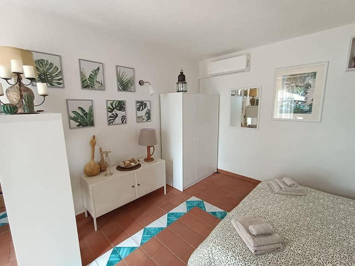 Location de vacances pour 3 personnes, avec terrasse ainsi que jardin et vue dans Puntalazzo - 4