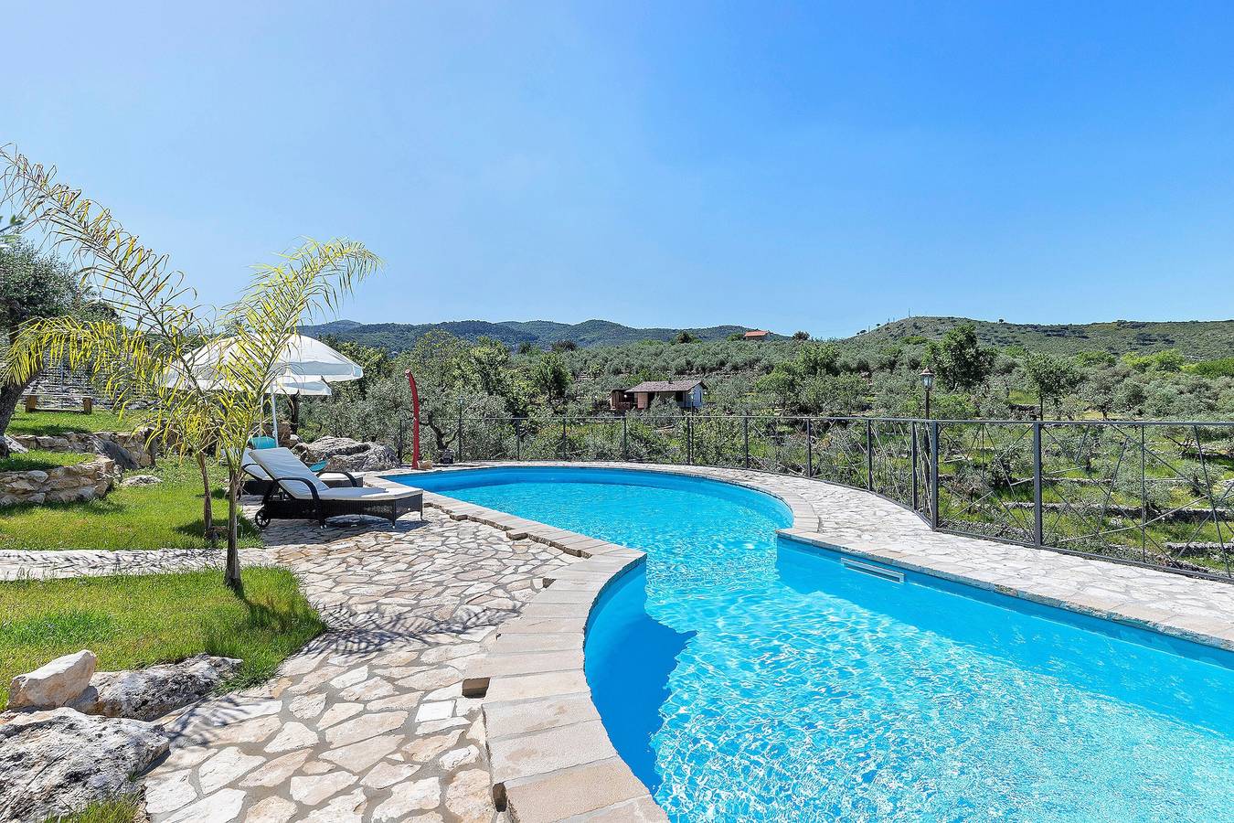Villa per 10 Persone in Sonnino, Provincia di Latina