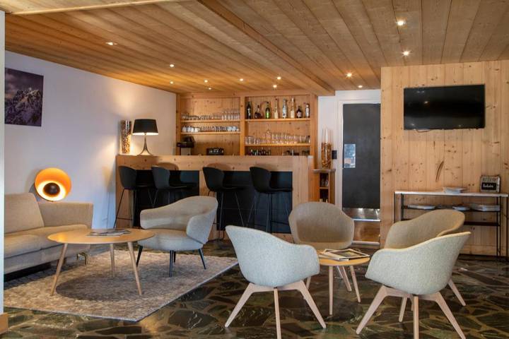 Hôtel pour 2 personnes, avec terrasse et piscine à Cordon - 2