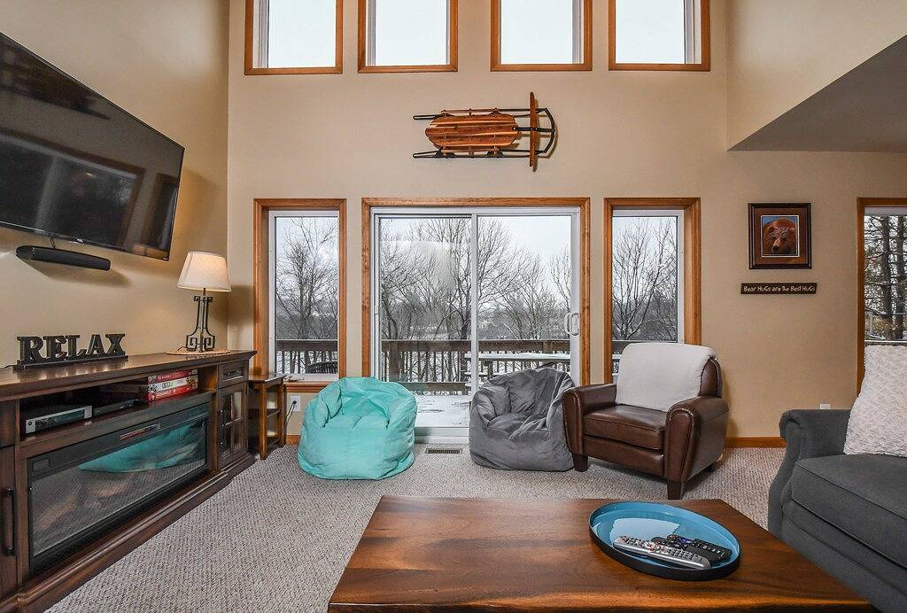 Amazing Lakefront Home zu Fuß zu Skipisten! in McHenry, Deep Creek Lake