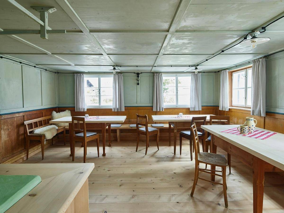 Ganze Ferienwohnung, Floras Haus Hostel in Schattwald, Allgäuer Alpen (Österreich)