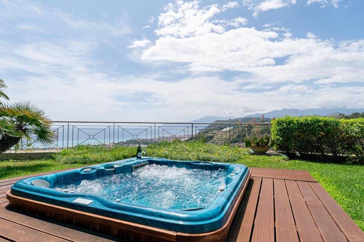 Villa pour 4 personnes, avec terrasse et jacuzzi à Bordighera - 3