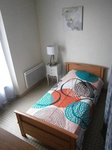 Gîte pour 5 personnes, avec terrasse ainsi que jardin et piscine à Saint-Sever