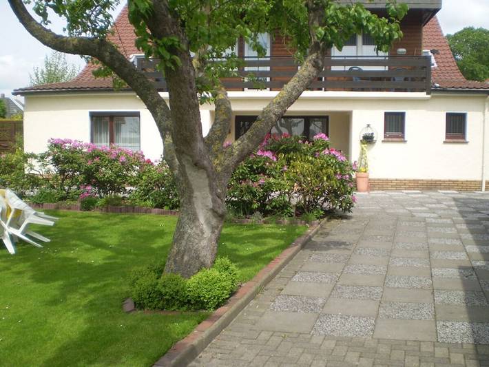Ferienhaus für 5 Personen, mit Terrasse und Garten in Eckwarden