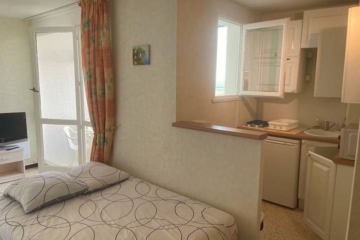 Gîte pour 4 personnes, avec balcon dans Plage de Carnon - 4