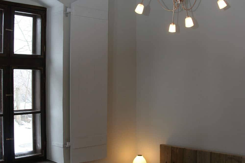 Country house, 8 people. Private parking, swimming pool and large private garden. At Lake Tisza. in Tiszaszentimre, Jász-Nagykun-Szolnok megye