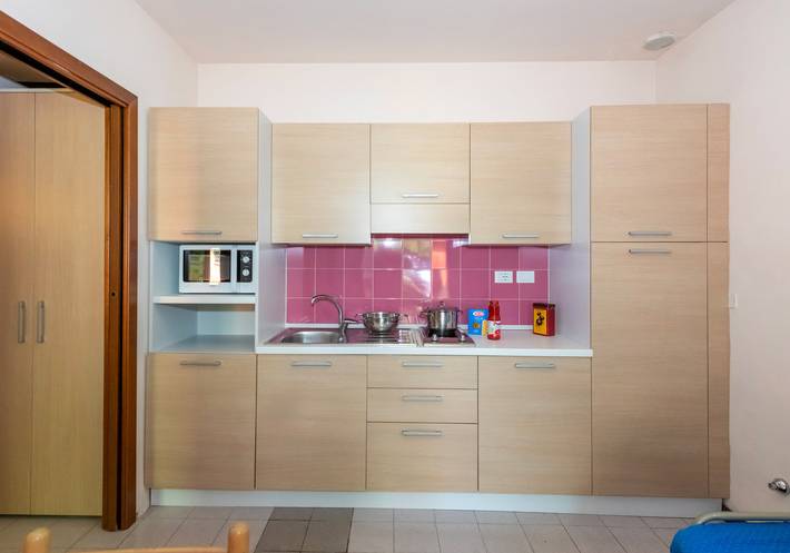 Bungalow für 4 Personen, mit Garten und Terrasse sowie Pool und Whirlpool, kinderfreundlich am Gardasee - 4