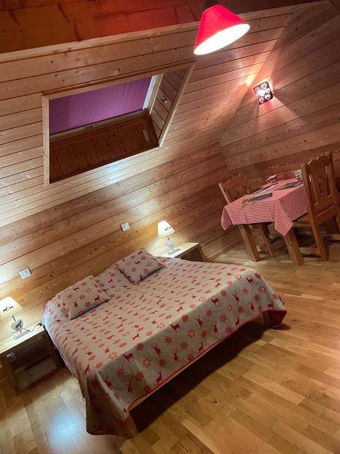 Gîte pour 8 personnes, avec terrasse, adapté aux familles à Basse-sur-le-Rupt - 3