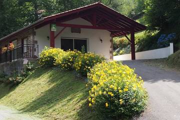 Location de vacances pour 5 personnes, avec jardin à Arnéguy