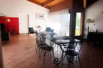 Location de vacances pour 14 personnes, avec balcon, animaux acceptés à Sorges