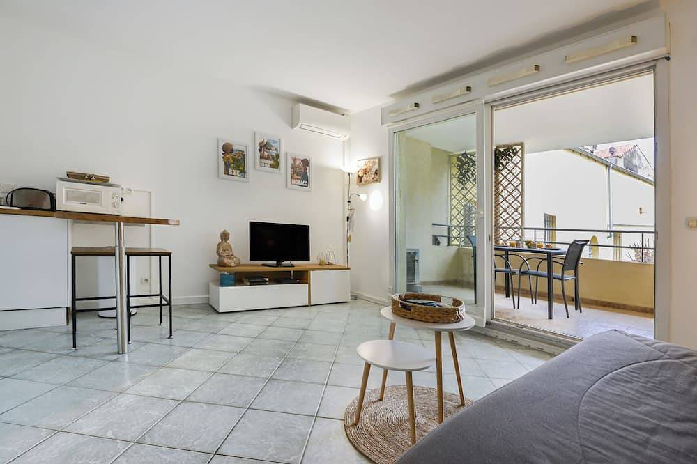 Appartement entier, Beaulieu-sur-Mer, magnifique studio au calme, climatisation, parking, Wifi. in Beaulieu-sur-Mer, Côte méditerranéenne (France)