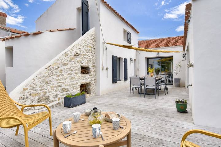 Piscine chauffée, jardin, villa 8 adultes 2 enfants in La Guérinière, Noirmoutier