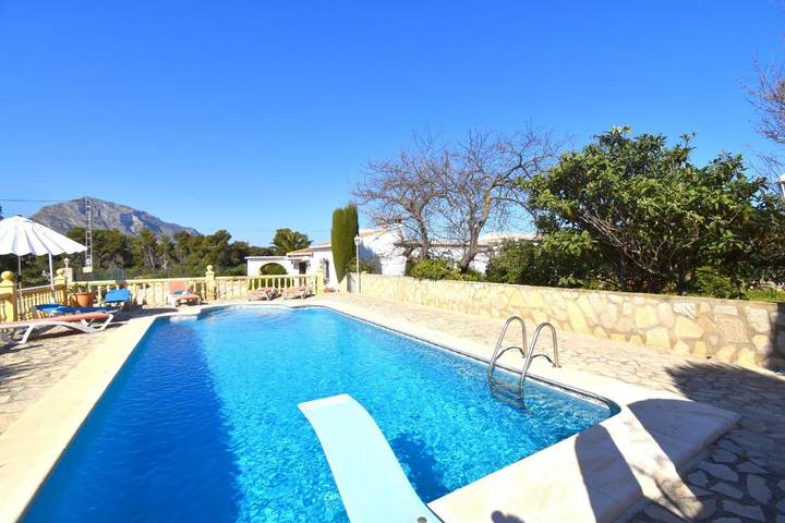 Casa rural para 6 personas, con terraza además de jardín y piscina en Parc Natural del Montgó - 3