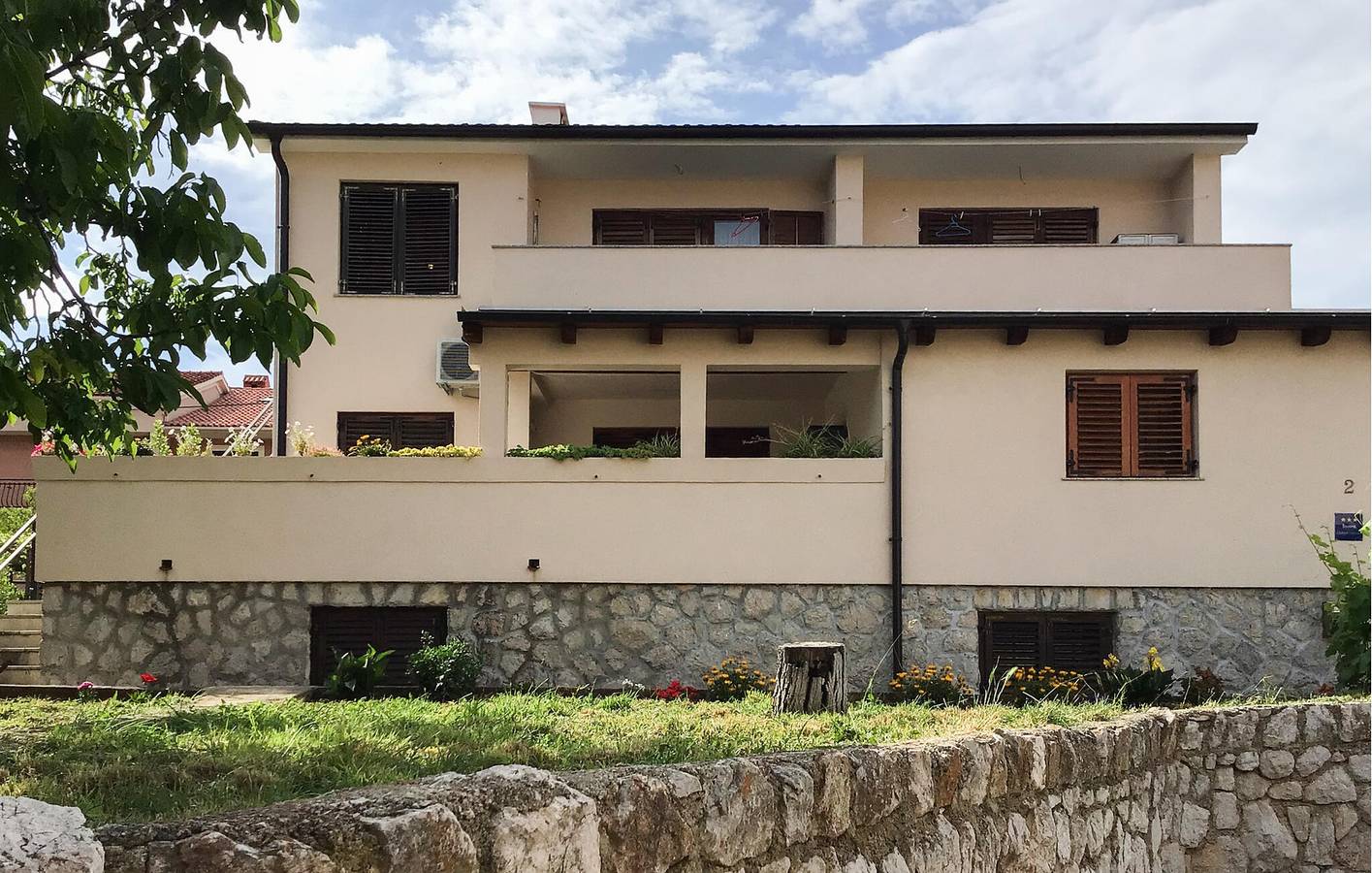 Ganze Ferienwohnung, Ferienwohnung für 5 Personen mit Terrasse in Cres Stadt, Cres