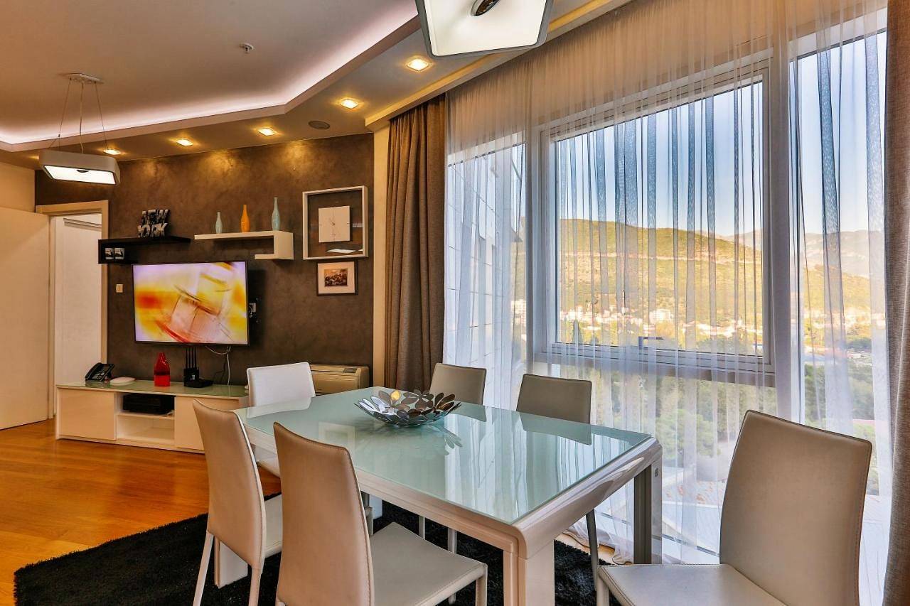 Hel leilighet, Apartment with Sea View in Budva, Opština Budva