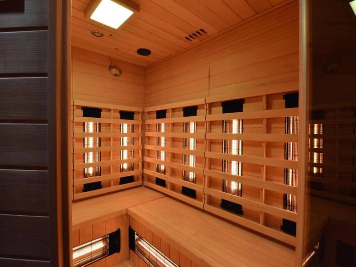 Location de vacances pour 10 personnes, avec sauna et terrasse ainsi que jacuzzi et jardin dans Odeigne - 3