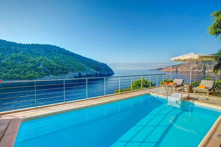 Location de vacances pour 6 personnes, avec Vue sur l’océan ainsi que Balcon et Terrasse dans Άσος