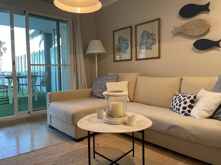 Apartamento entero, Apartamento 'Residencial Mar De Denia 2' con vistas al mar, Wi-Fi y aire acondicionado. in Playa de Les Deveses, Dénia