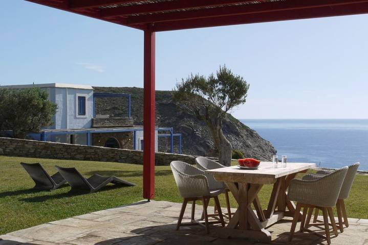 Station pour 4 personnes, avec vue ainsi que piscine et jardin dans Andros - 4