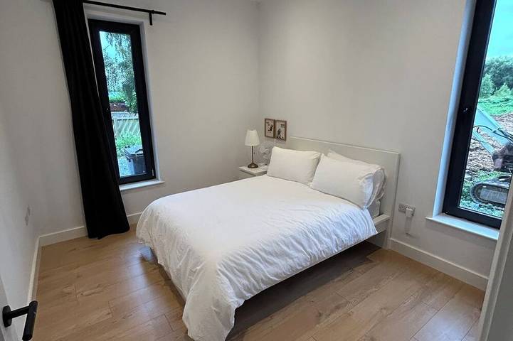 Modern Rural Ireland Retreat – Spacious & Peaceful Countryside Escape. in Lough Neagh