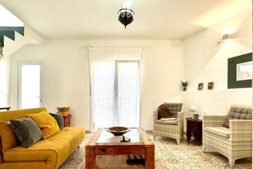 Gîte pour 4 personnes, avec terrasse et jardin, adapté aux familles à Olvera