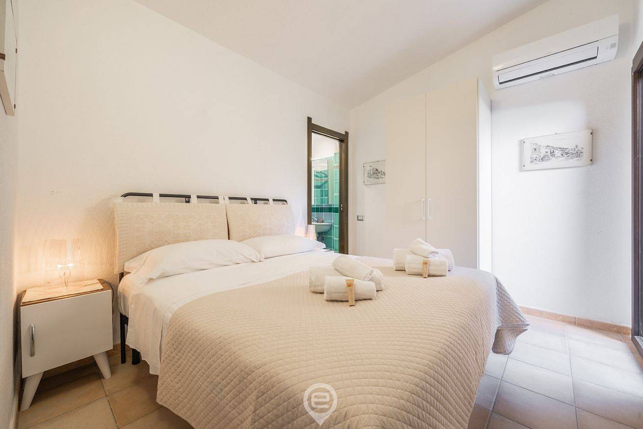 Geheel appartement, Vakantieappartement voor 4 personen met balkon/terras in Spiaggia di Villasimius, Villasimius