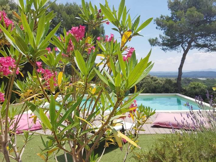 Chambre d’hôte pour 2 personnes, avec vue ainsi que piscine et jardin - 1
