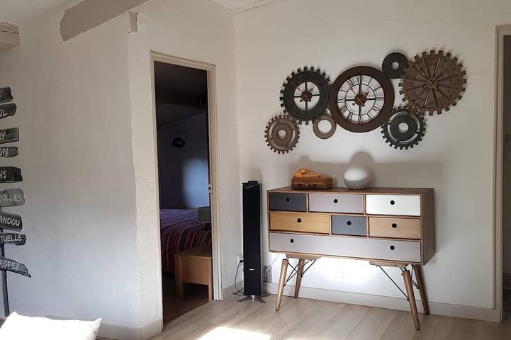 Location de vacances pour 6 personnes, avec terrasse et jardin à Le Val - 2