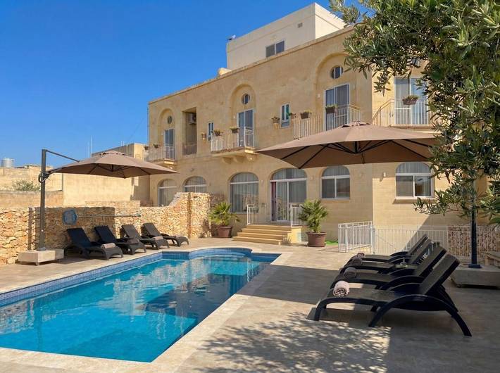 Willa dla 10 osób, z basen i taras w Gozo