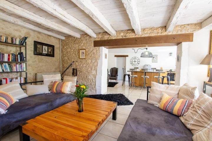 Location de vacances pour 10 personnes, avec terrasse à Champagnac-de-Belair - 3