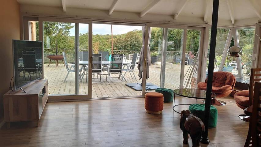 Gîte pour 6 personnes, avec vue et terrasse à Sainte-Geneviève