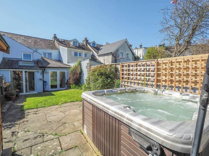Holiday rental for 6 people, with Hot tub and Terrace as well as Garden in New Quay