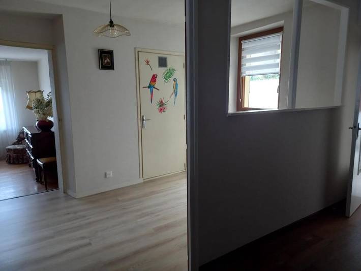 Location de vacances pour 3 personnes, avec terrasse, animaux acceptés à Aubin