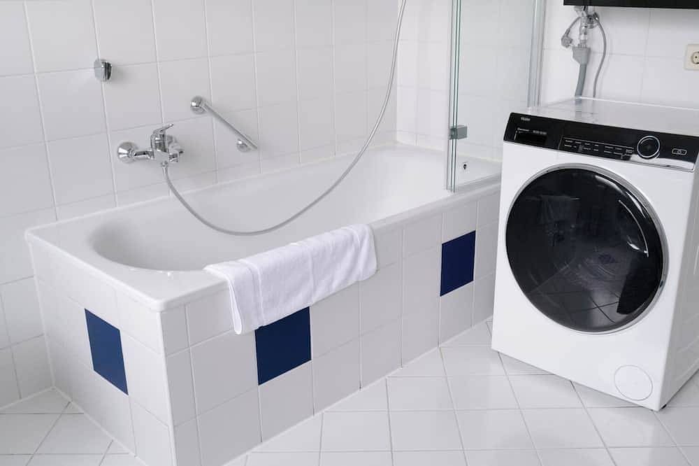 Ganze Wohnung, Bella casa - Business&Family - am Schloß - Parken-Smarttv-Netflix - 24h Check in in Ludwigsburg, Landkreis Ludwigsburg