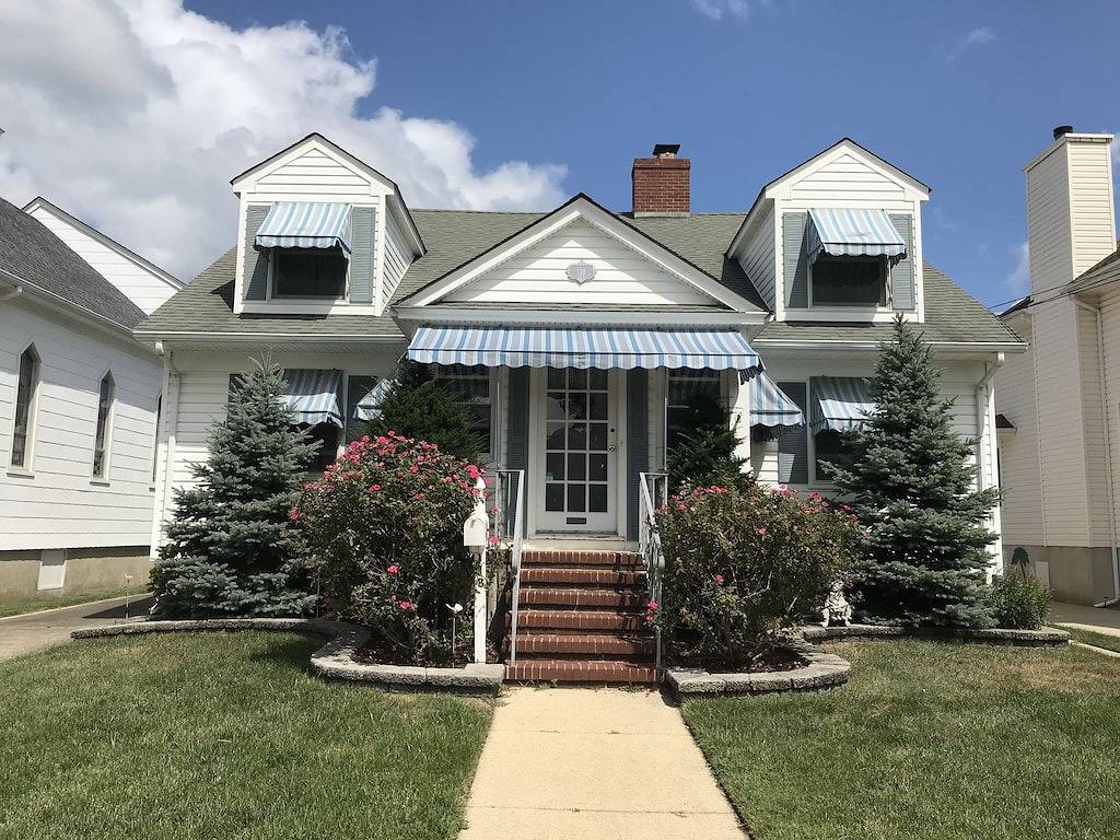 Charming Bay Head House. in Bay Head, Ocean County