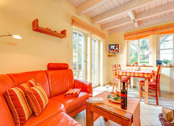 Ferienhaus für 4 Personen, mit Terrasse und Garten sowie Sauna in Nord - Rügen - 2