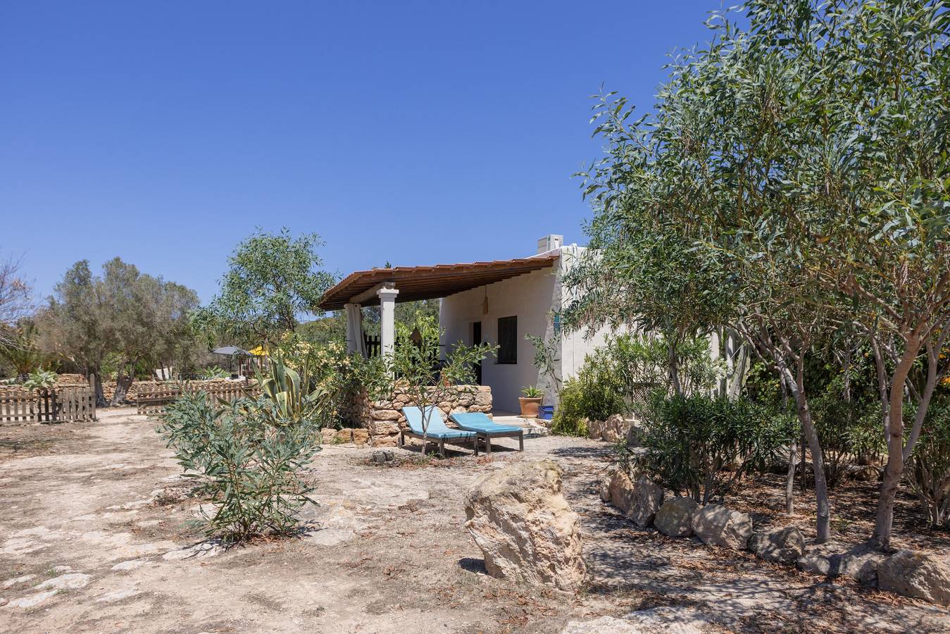 Petite maison 'Can Mussenya 2' avec terrasse privée, Wi-Fi et climatisation in Formentera, Îles Baléares