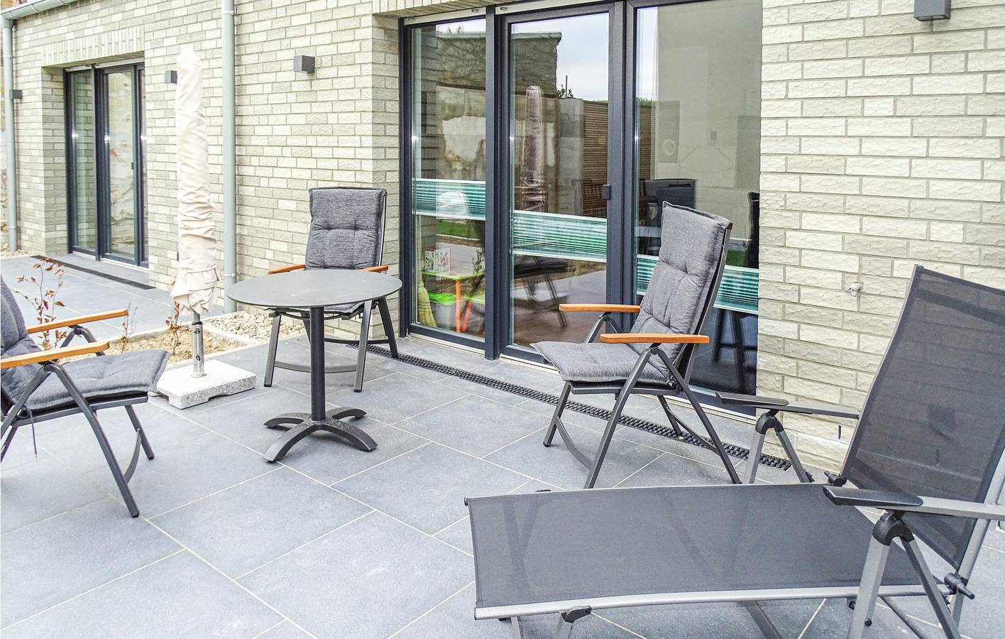 Entire holiday apartment, Cozy Lakeside Apartment near Malchow Center in Malchow, Fleesensee