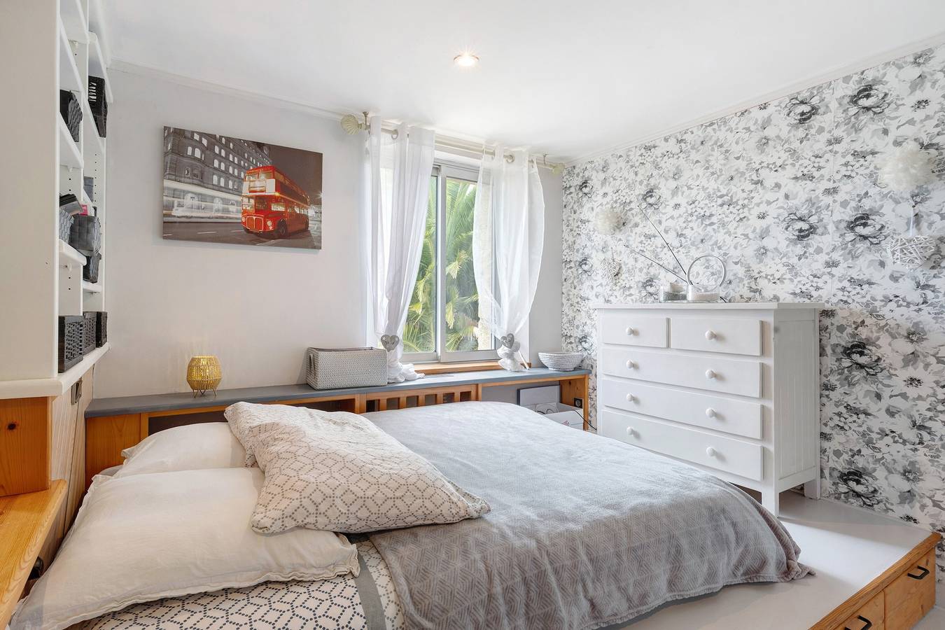 Chambre d’hôtes 3 personnes avec terrasse privée, jardin privé et Wi-Fi in Plougourvest, Région de Morlaix